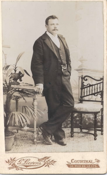 0026René1898.jpg